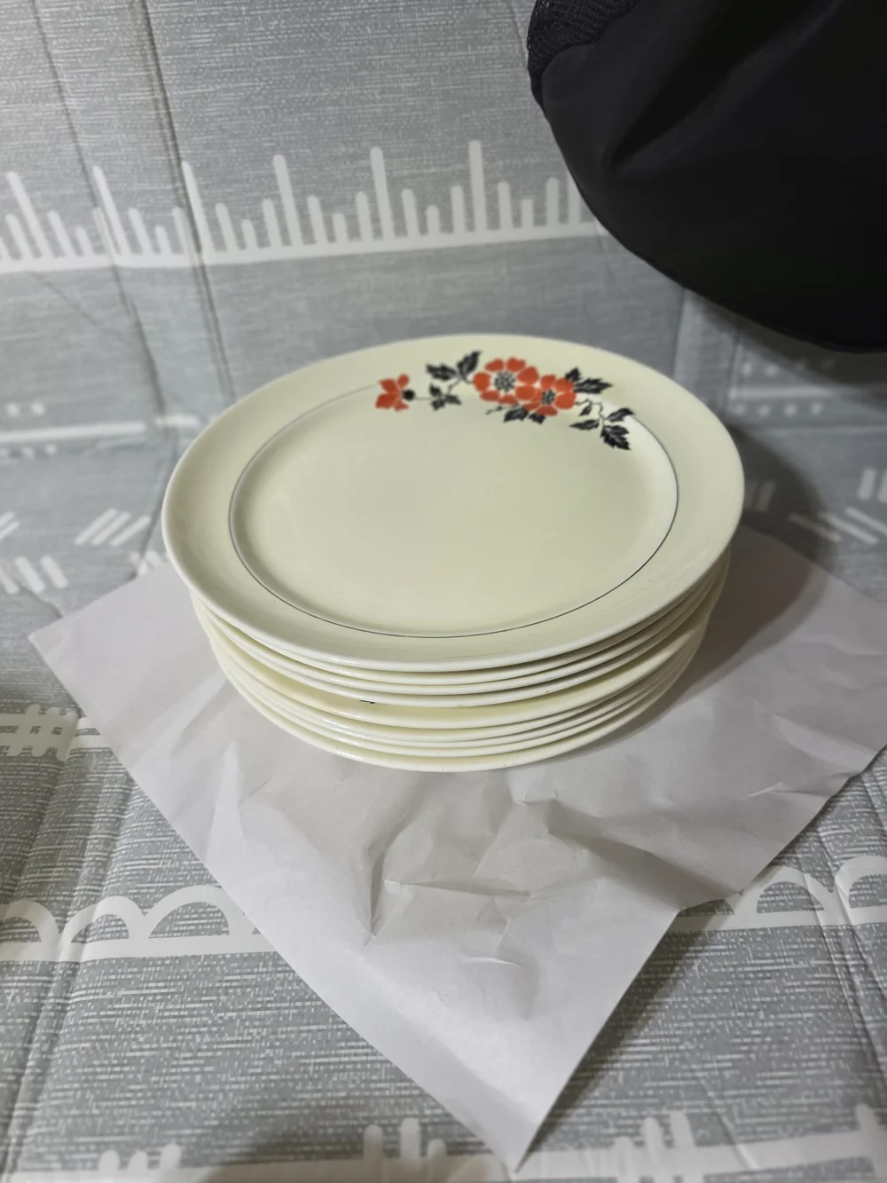 Vintage HALL Poppy Floral Dinner Plate